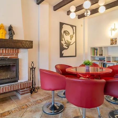 Tatil Evi Stunning In With Wifi Marbella