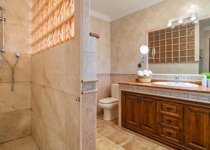 Vakantiehuis Stunning In With Wifi Marbella